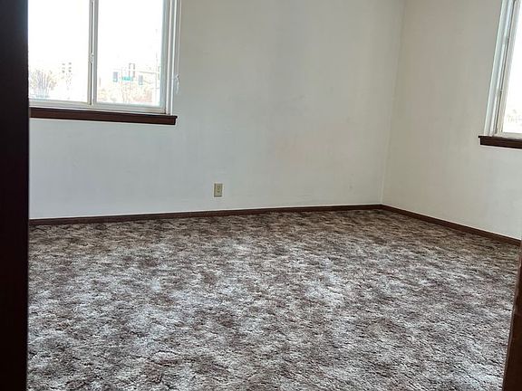 5th image of 625 5th Ave APT 4