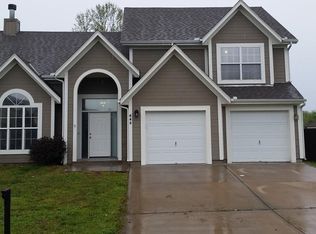 665 River Falls Rd, Edwardsville, KS 66111