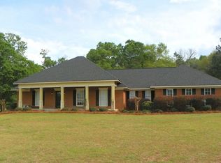 121 Tomlinson Ct, Leesburg, GA 31763