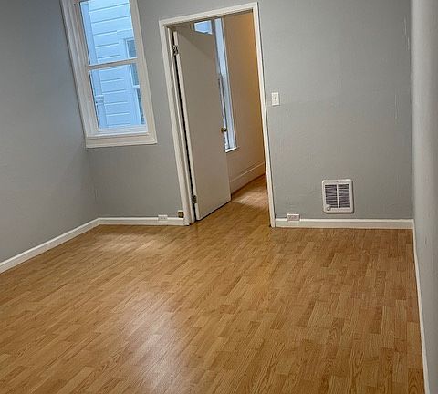 2nd image of 1729 Pine St #2