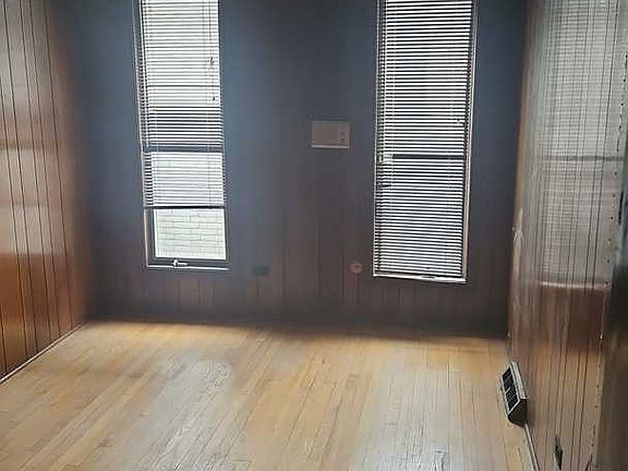 4th image of 8515 N Ottawa Ave