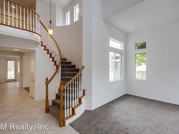 5th image of 2726 W Canyon Ave