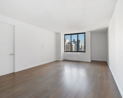 3rd image of 200-210 E 65th St #16F