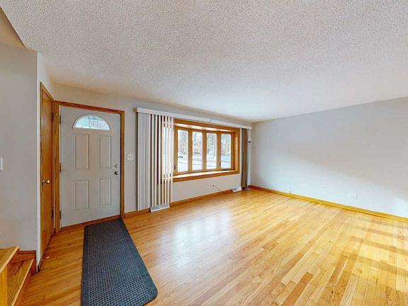 2nd image of 513 Barnsdale Rd #A