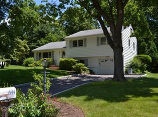 644 Doriskill Ct, River Vale, NJ 07675