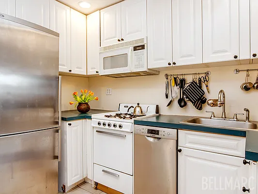 Sold by Bellmarc Realty | media 19