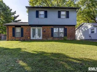 40 Villanova Dr, Springfield, IL 62703