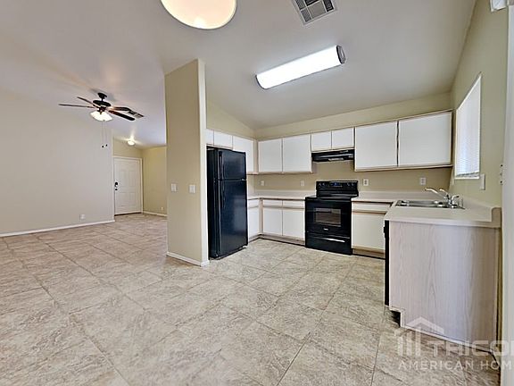 5th image of 16519 N 158th Ave