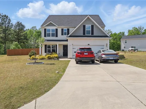 227 Sumter Ct, Burlington, NC 27217