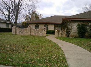 7023 Hunnicut Rd, Dallas, TX 75227