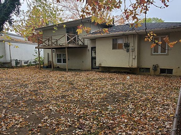 3rd image of 5046 N Tamarack Blvd