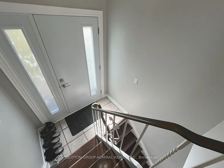 81 Searle Ave — Photo 25