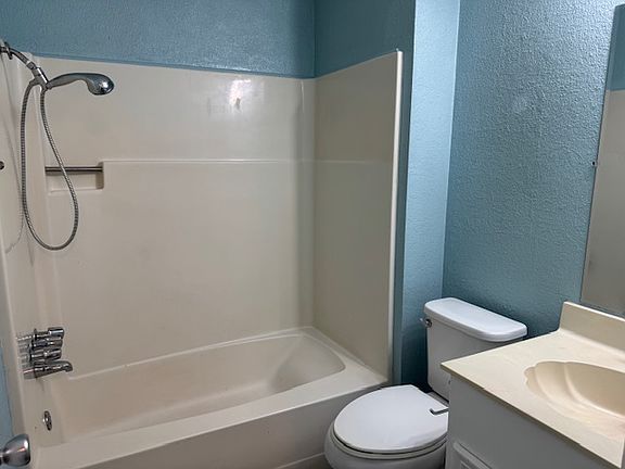 4th image of 406 Hillcreek Dr
