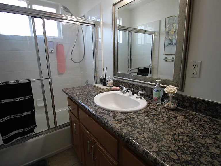 800 N Mollison Ave N #35 — Photo 7