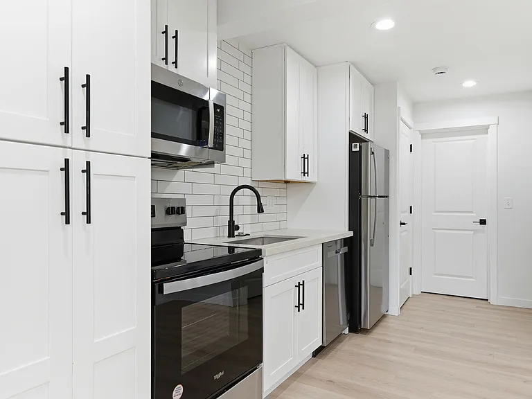 5801 S Cushman Ave #3 — Photo 8