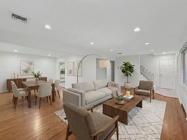 160 Magnolia Ave — Photo 2