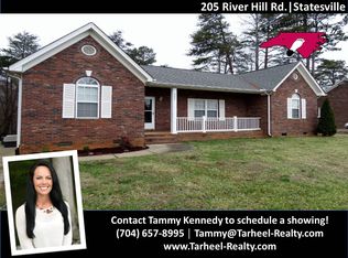205 River Hill Rd, Statesville, NC 28625