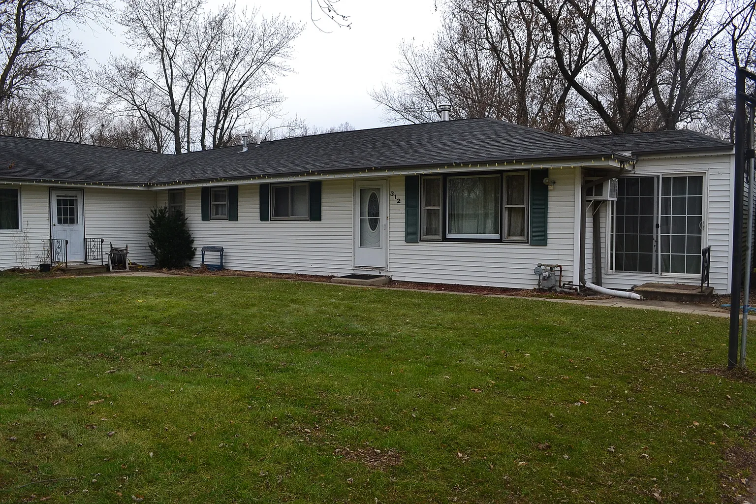 312 W Bergera Rd photo 1
