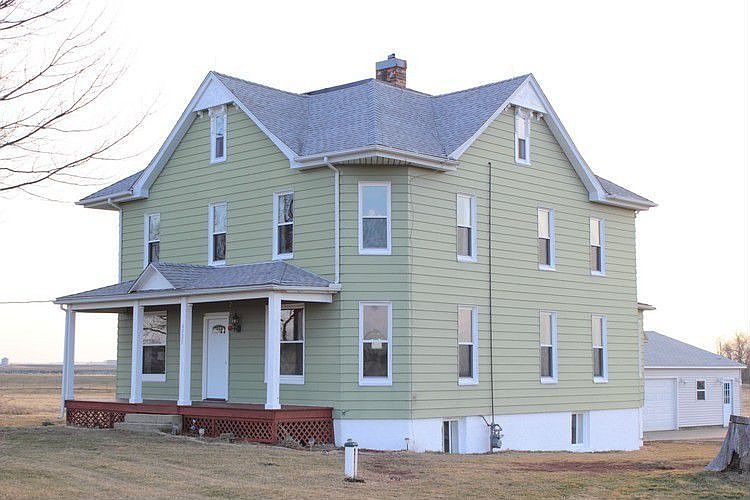 2 Story/ 2,450 Fin sq.ft.