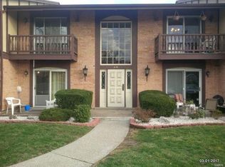 626 Rosetta Dr APT G, Florissant, MO 63031