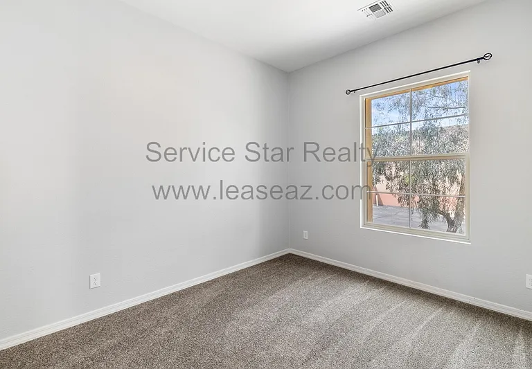 888 N Imperial Pl — Photo 13