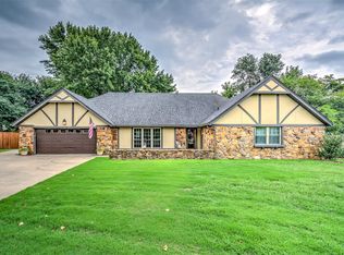4755 Lewis Dr, Bartlesville, OK 74006