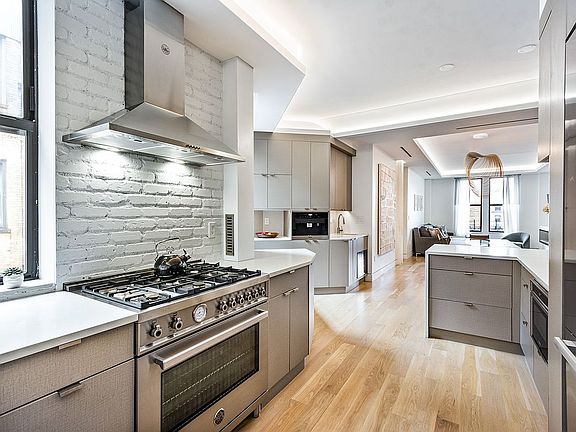 5th image of 532 W 111th St APT 77