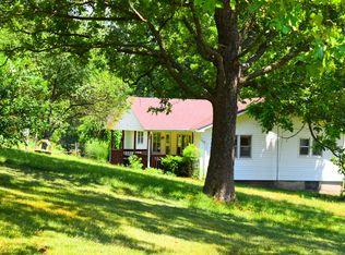 1672 Green Valley Rd, Clever, MO 65631