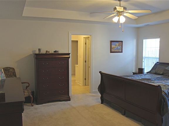 4th image of 609 Ventana Dr