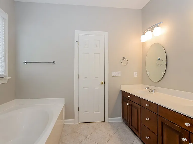 9424 Arborview Ct — Photo 9