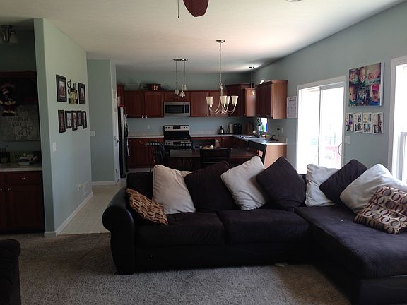 Living room to kitc