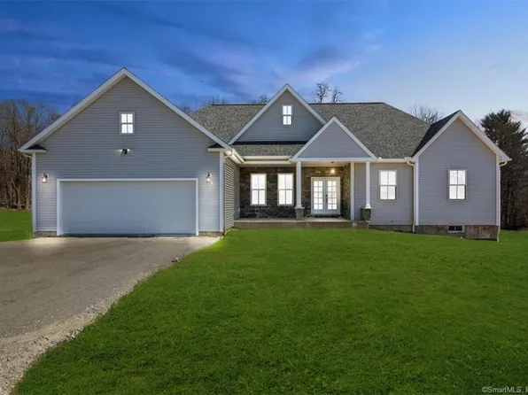 17 Emerald Lane, Norwich, CT 06360