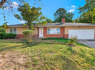 7012 N Hanley Rd, Hazelwood, MO 63042