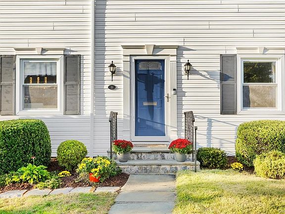2nd image of 21 Laurel Pl