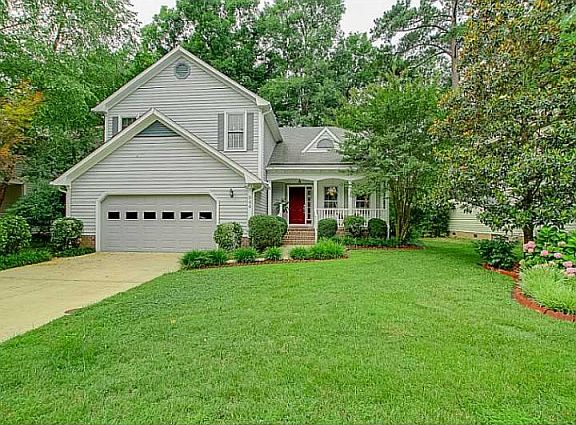 3rd image of 844 Hardwood Dr