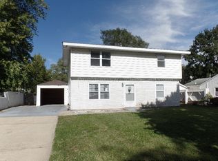 303 Luana Rd, Joliet, IL 60433