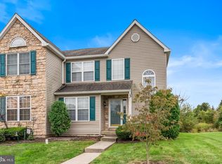 300 Deer Run Ct, Royersford, PA 19468