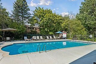3rd image of 3531 Oakton Dr APT 2004