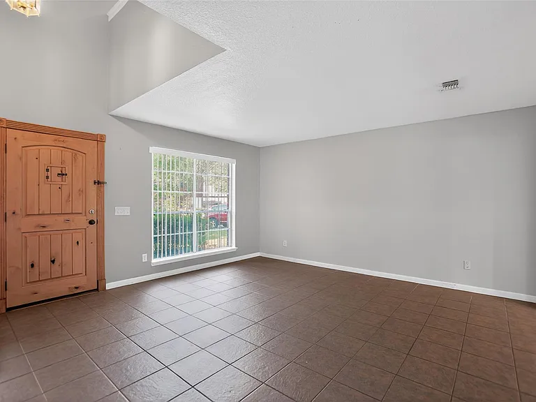 20615 Valley Wells Dr — Photo 7