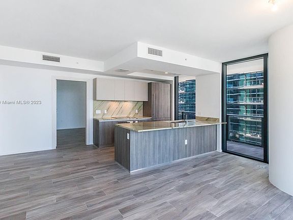 5th image of 801 S Miami Ave Unit 1505