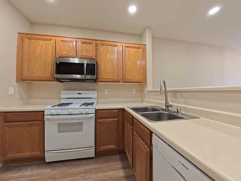 7151 S Durango Dr #213 — Photo 9