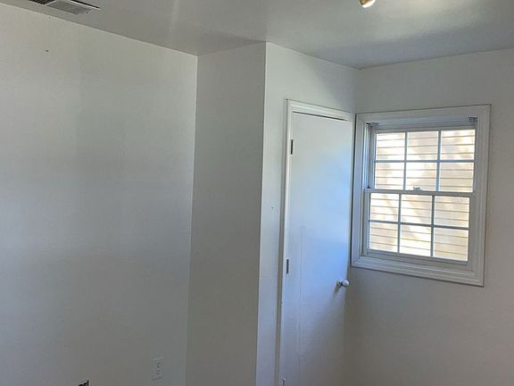 5th image of 1750 Kristi Dr #4