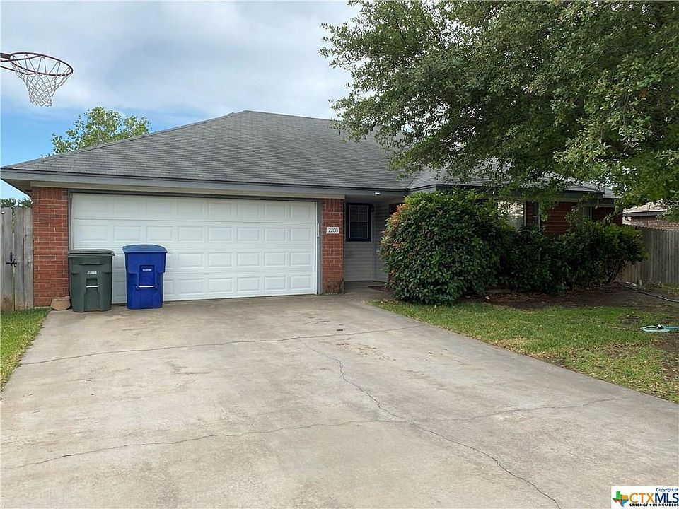 1st image of 2208 Mattie Cir