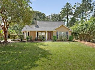 27559 Snead Dr, Abita Springs, LA 70420
