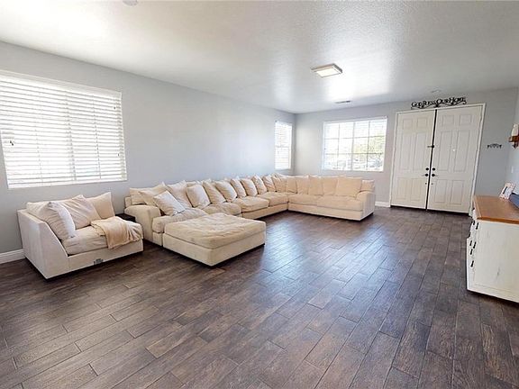 5th image of 37393 Rockie Ln