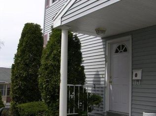 39 Harmony Dr, Providence, RI 02909