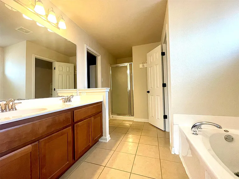 20625 Farm Pond Ln — Photo 23