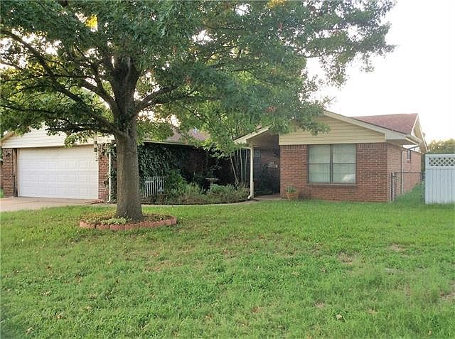1st image of 2501 SE 9th St