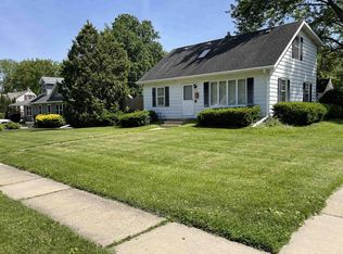 6923 Maywood Ave, Middleton, WI 53562