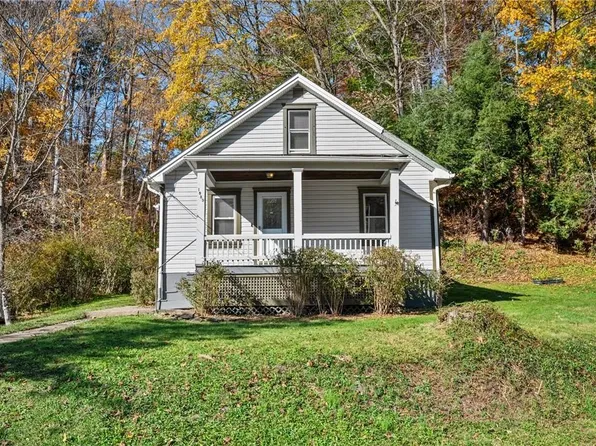 1089 Saxonburg Blvd, Glenshaw, PA 15116